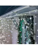 Instalatie 12 metri, 300 LED-uri tip turturi