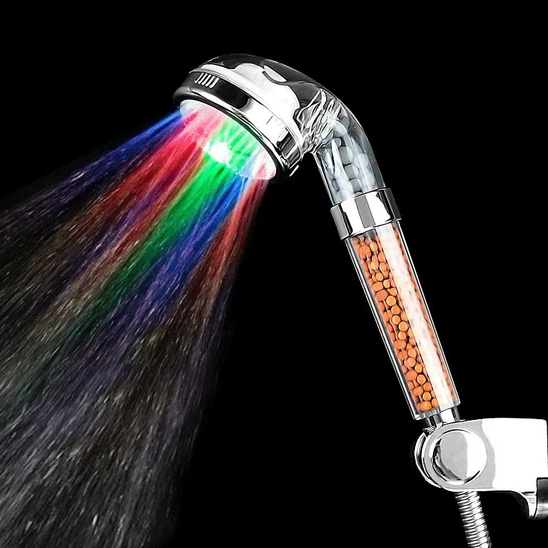 Cap de dus cu LED-uri colorate si granule