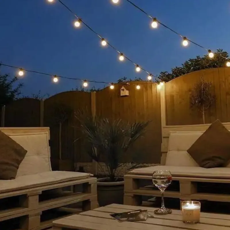 Ghirlanda luminoasa exterior, 10 becuri, 10 m tip felinar incluse