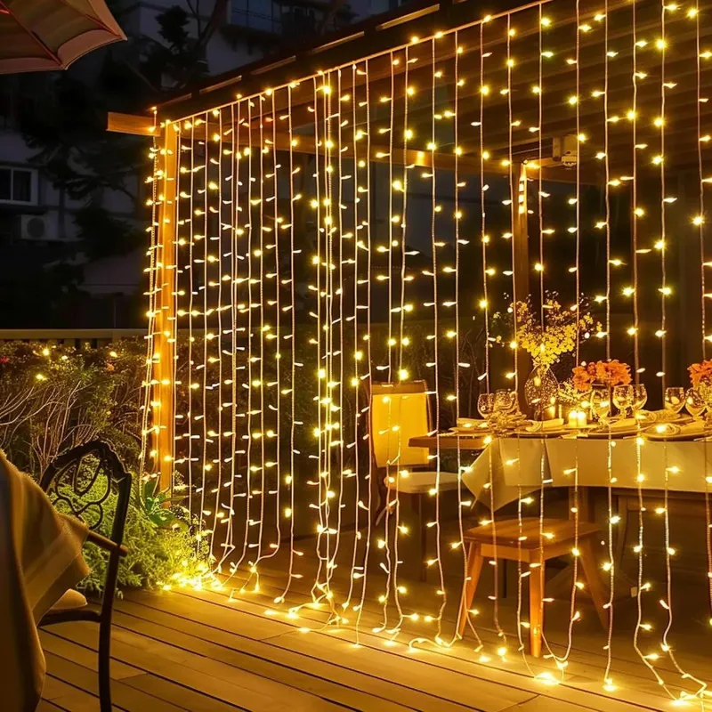 Instalatie tip perdea 3x2.8m, exterior-interior