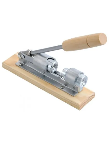 Spargator manual pentru nuci, material otel si