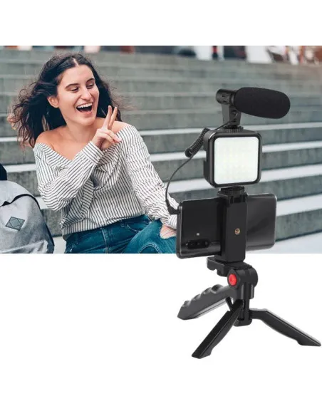 Trepied cu microfon si lumina pentru video, Kit AY-49
