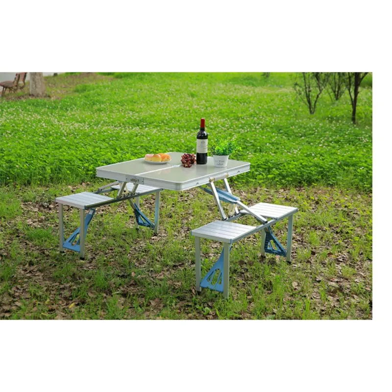Masa pliabila tip geamantan pentru picnic, din aluminiu