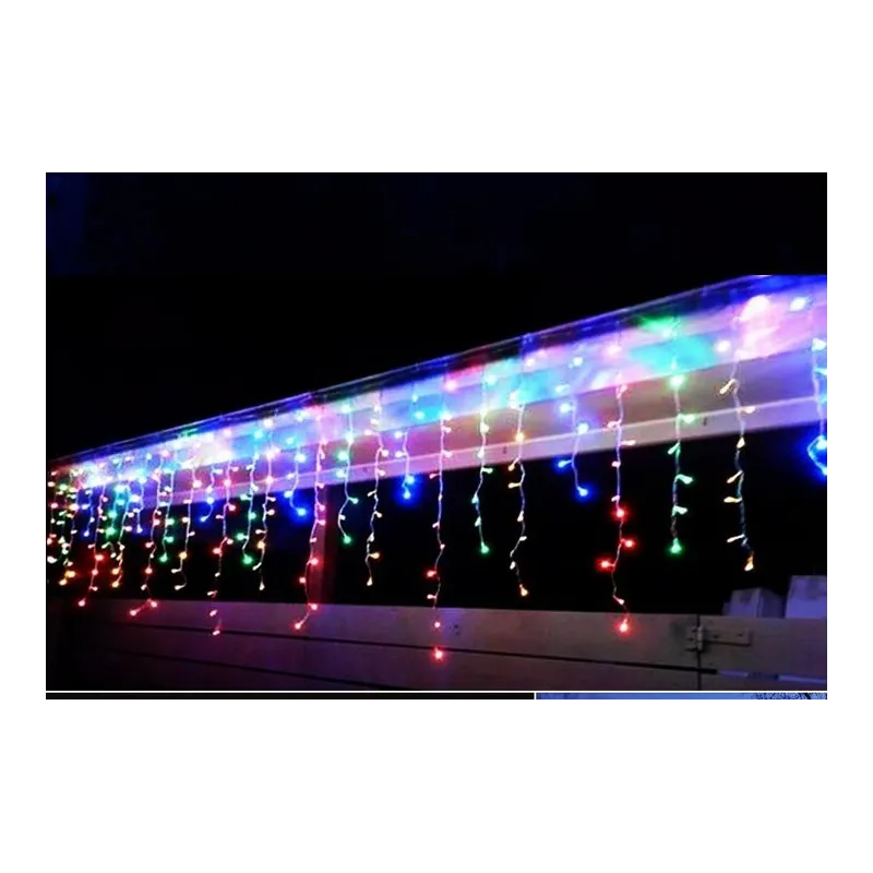 Instalatie 8 metri, MULTICOLOR, 200 LED-uri tip turturi