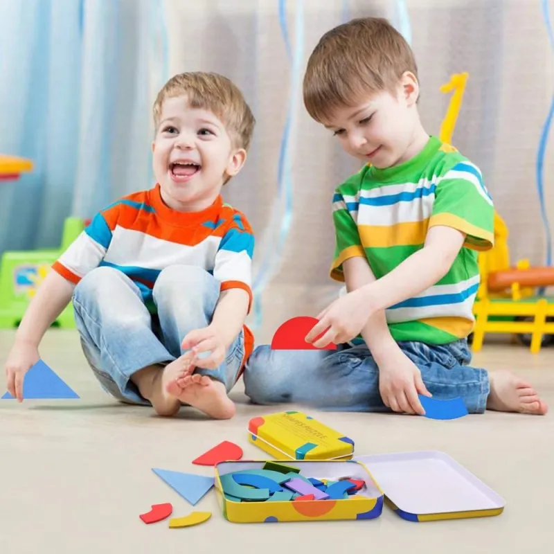 Shapes Puzzle educativ din lemn cu 36 piese din lemn si 50