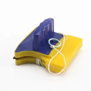 Dispozitiv magnetic pentru sticla, Magic Window Cleaner