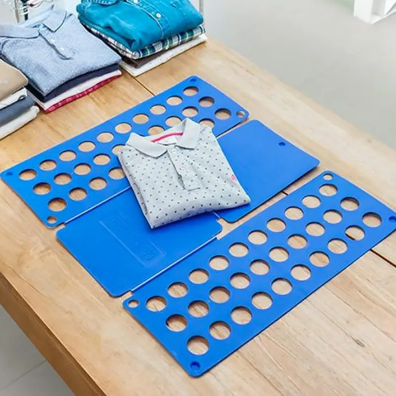 Dispozitiv pentru impaturit camasi sau tricouri red-mag.ro