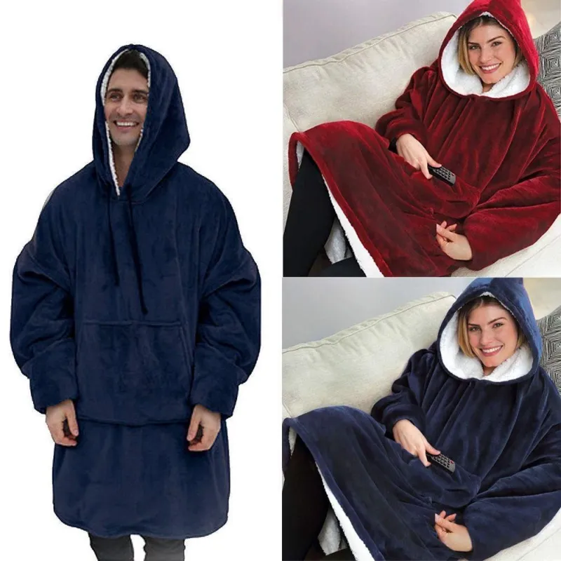 Hanorac patura cu gluga si maneci red-mag.ro