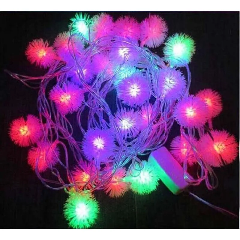 Instalatie Snowflakes LED Balls red-mag.ro