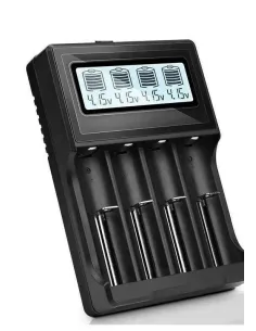 Incarcator digital 4 acumulatori lithium digital - LI-ION 18650