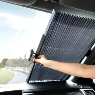 Copertina parasolar auto retractabil cu fixare prin ventuze,tip