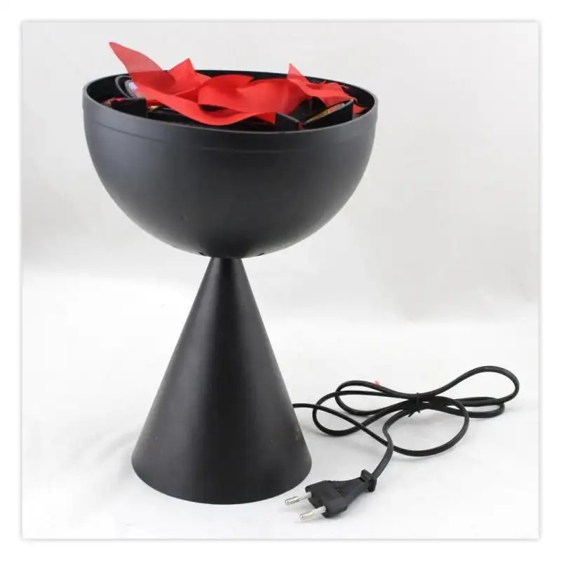 Lampa de interior cu flacara falsa prevazuta cu picior de