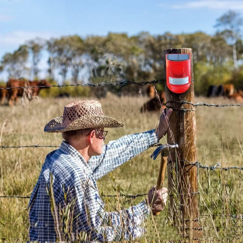 Alarma solara cu senzor de miscare, Andowl Q-A233B red-mag.ro