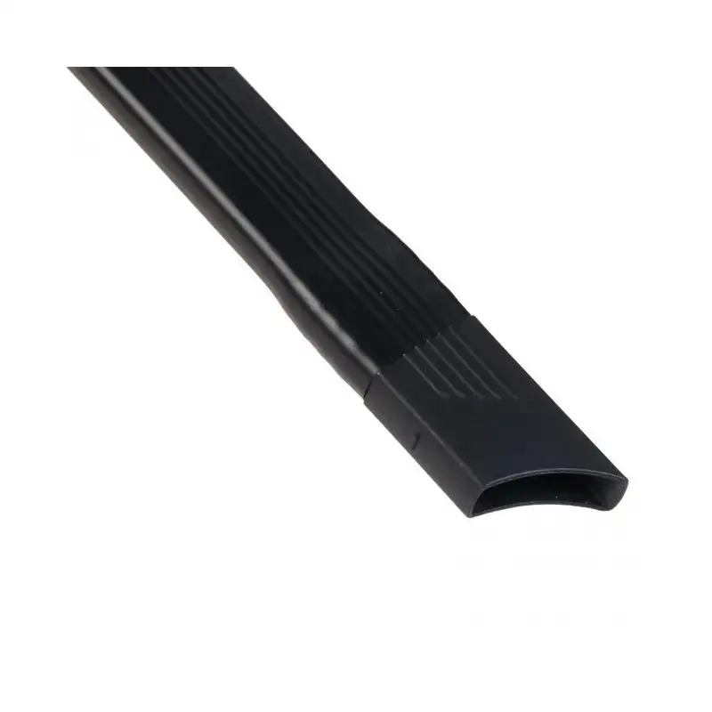 Adaptor flexibil universal pentru aspirator red-mag.ro