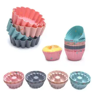 Set 18 forme de silicon pentru copt prajituri red-mag.ro