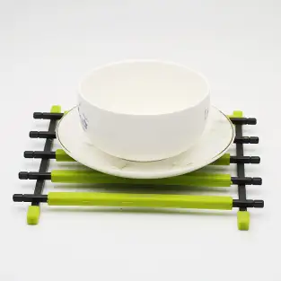 Protectie masa pentru vase fierbinti, silicon si metal 2