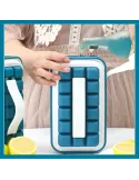 Cutie speciala pentru cuburile de gheata, interior din silicon