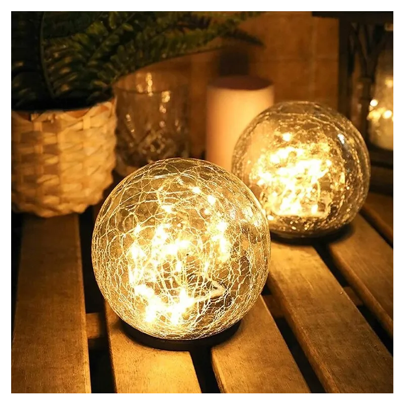 Lampa solara de gradina cu glob din sticla grapata