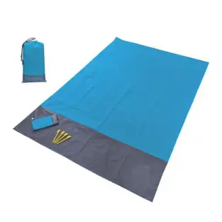 Covor impermeabil pentru plaja sau camping