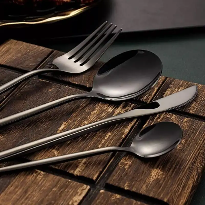 Set de tacamuri inox, 24 piese, 6 persoane, model portughez, auriu/negru