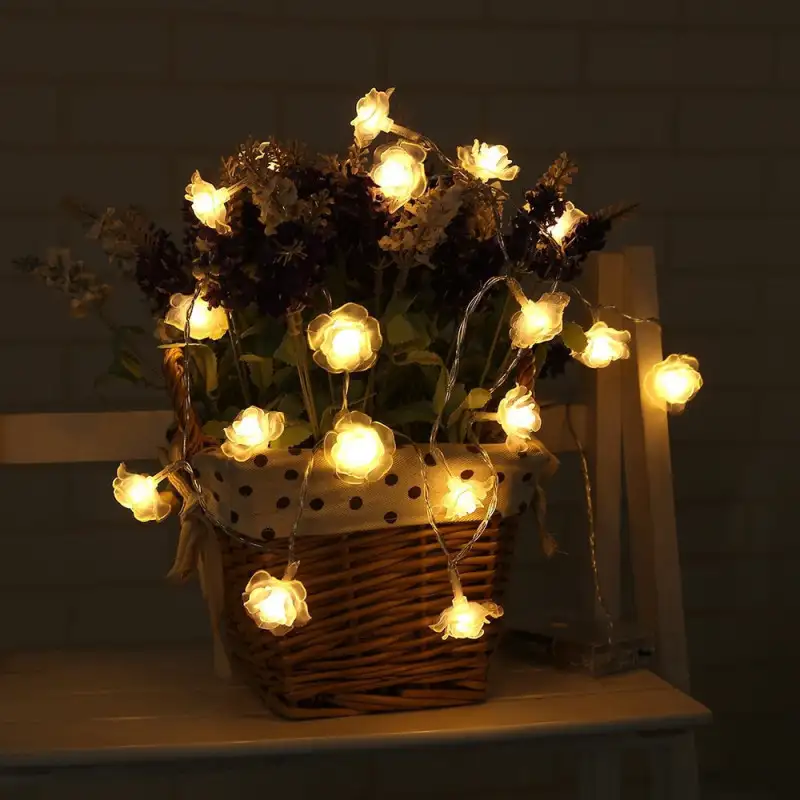 Instalatie solara 50 LED trandafiri, alb cald