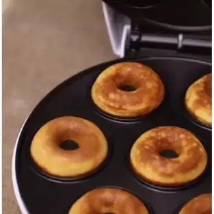 Aparat pentru 7 gogosi sonifer donut maker SF 6076 2