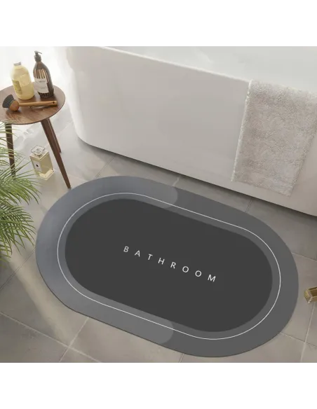 Set baie: Covor super absorbant + Perie silicon curatat toaleta