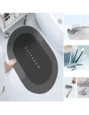 Set baie: Covor super absorbant + Perie silicon curatat toaleta