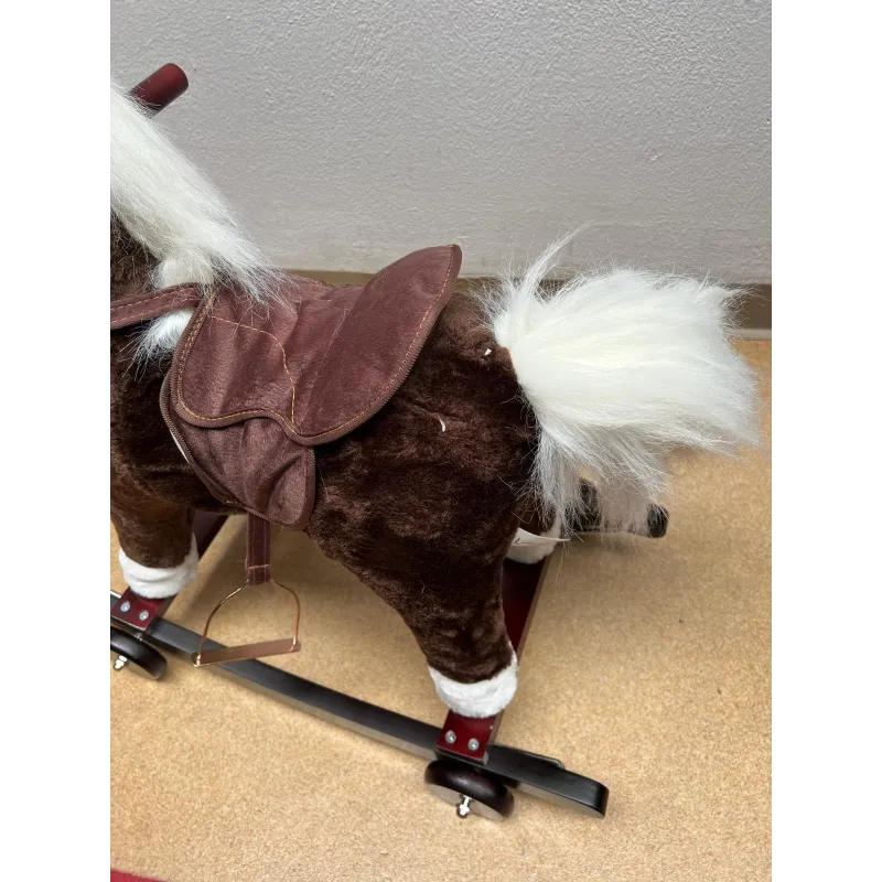 Balansoar tip calut dotat cu sunete pentru cei