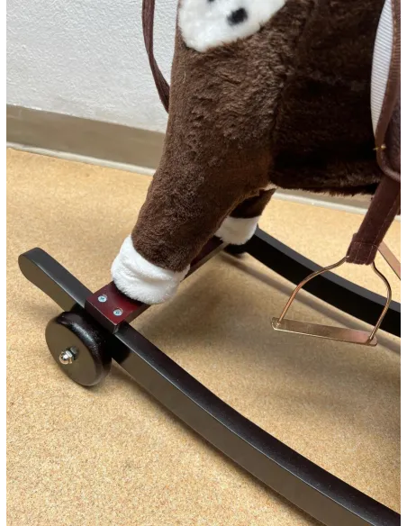 Balansoar tip calut dotat cu sunete pentru cei