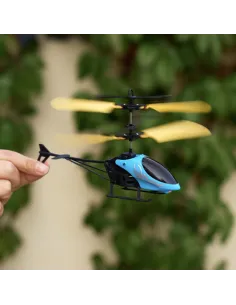 Jucarie zburatoare tip elicopter 2