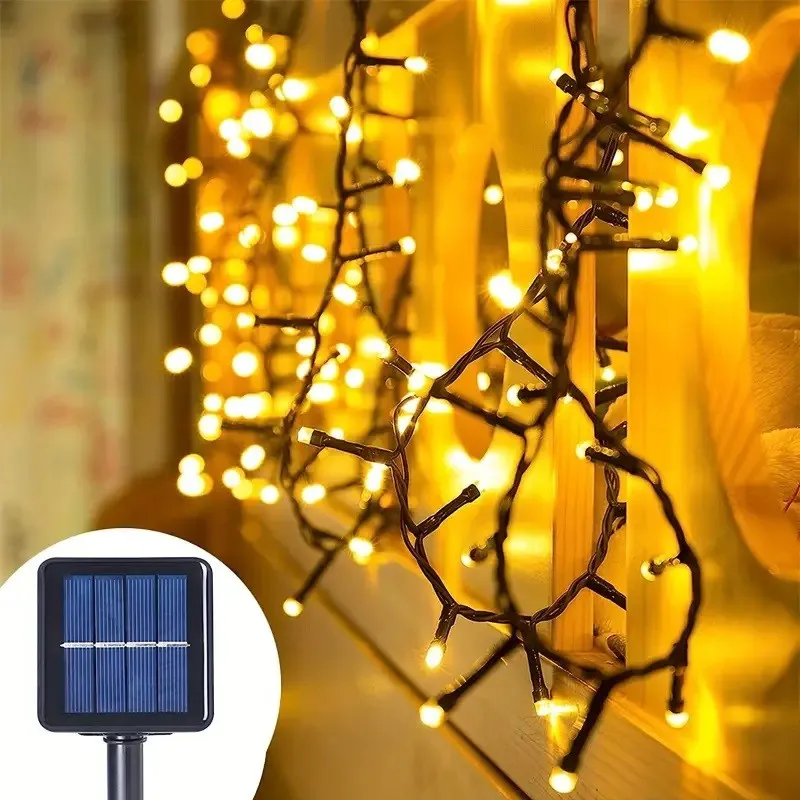 Instalatie solara 300 LED cu panou solar si controler, lungime 30 metri, alb cald