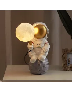 Lampa de veghe model astronaut, pentru copii