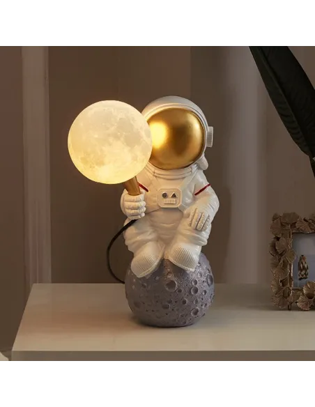 Lampa de veghe model astronaut, pentru copii