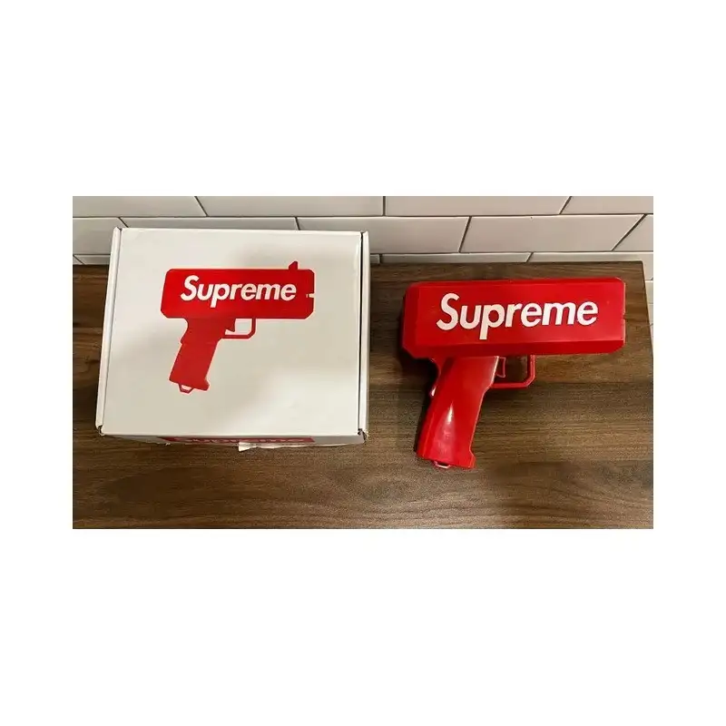 Pistol Supreme Money Gun, jucarie interactiva de aruncat bani