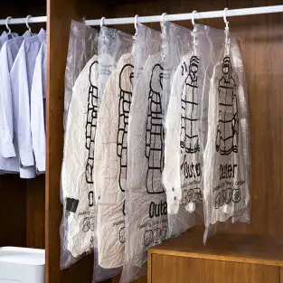 Set 10 x saci de vidat 70x110 cu agatatoare pentru imbracaminte 2