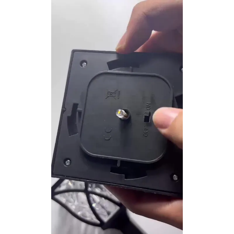 Pahet 6 Lampi Solare LED, tip felinar negru, culoare ALB