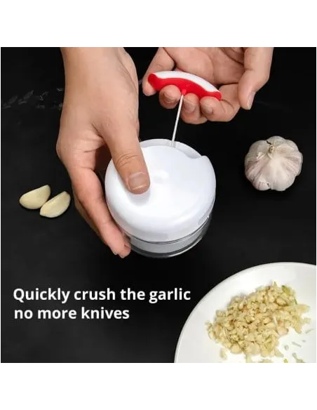 Mini tocator manual pentru legume, culoare alb