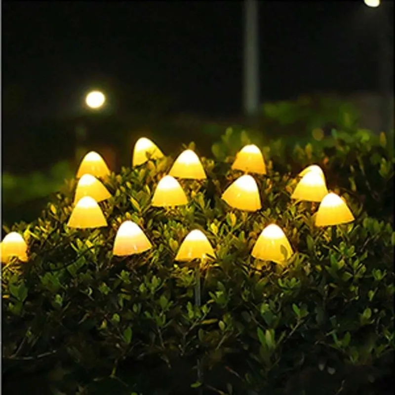 Decoratiune solara cu  30 de  ciupercute led -alb cald