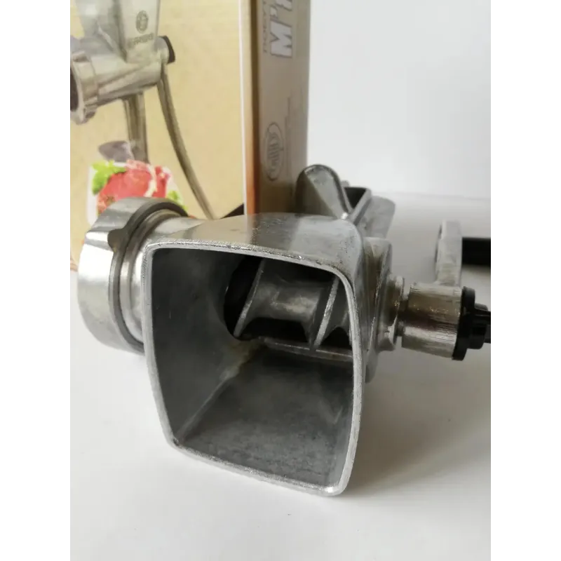 Mașină de tocat carne manuală