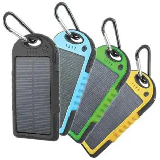 Incarcator solar universal pentru telefon