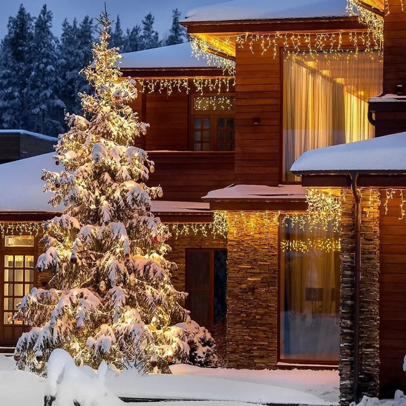 Instalatie Craciun Turturi, 20 m, 500 Led-uri, 8 jocuri de lumini, Perdea, Franjuri, Exterior/Interior, Fir Alb, Interconectabil