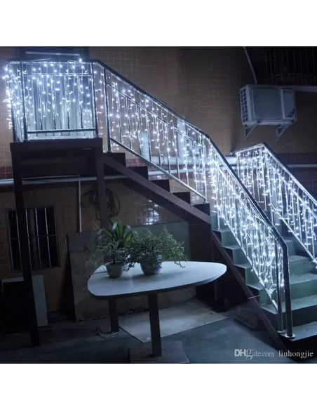 Set 2 instalatii perdea 3x1m, interconectabile