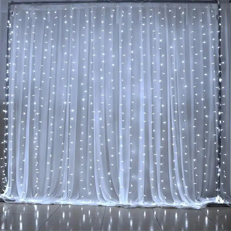 Instalatie tip perdea 3x2.8m, exterior-interior