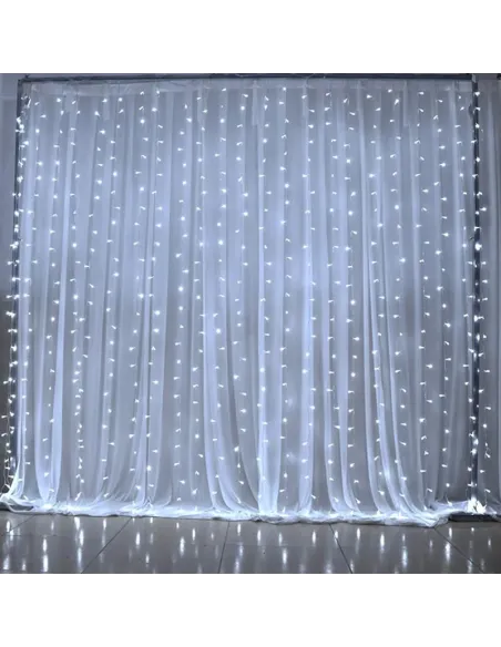 Instalatie tip perdea 3x2.8m, exterior-interior