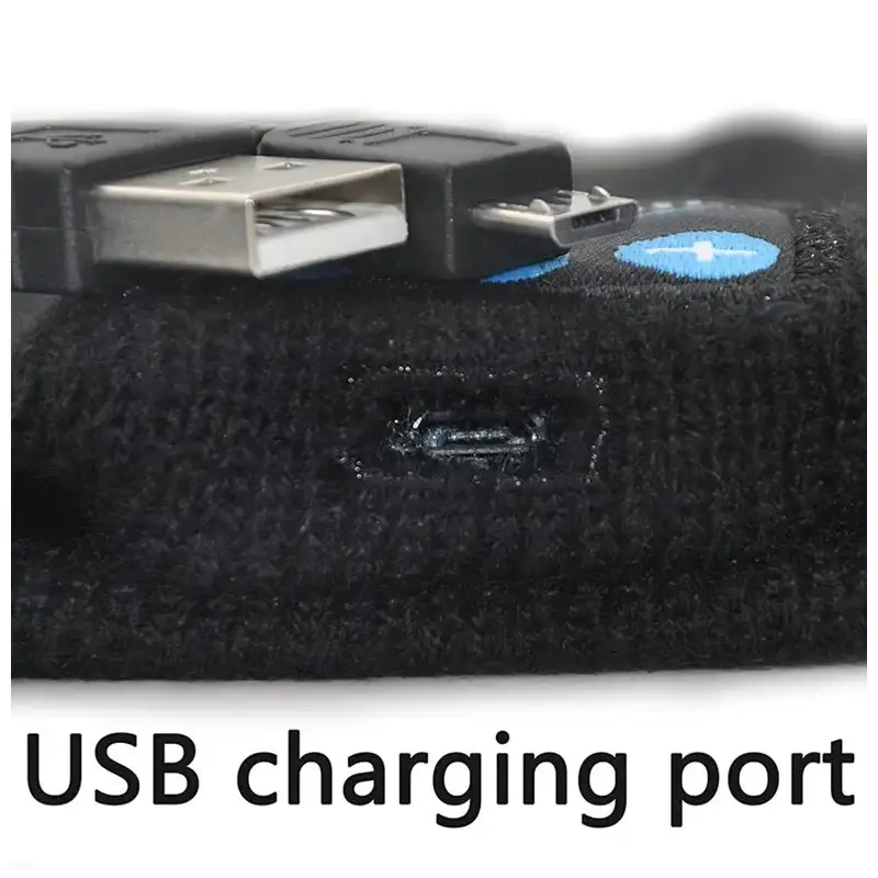 Caciula Muzicala Fes Unisex cu Functie Bluetooth