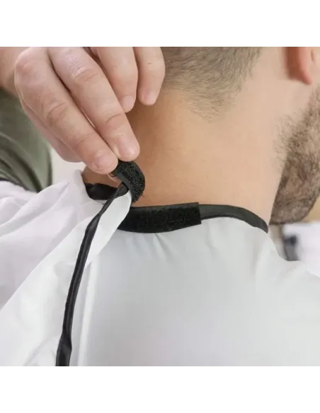 Sort pentru barbierit cu ventuze pentru oglinda