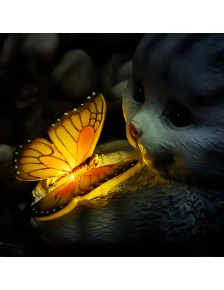 Lampă Solară de Grădină Model Pisicuță cu Fluturaș Luminos – Încărcare solara