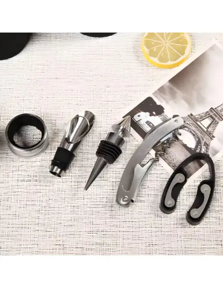 Set cadou pentru vin cu 5 accesorii în suport sub forma de sticla