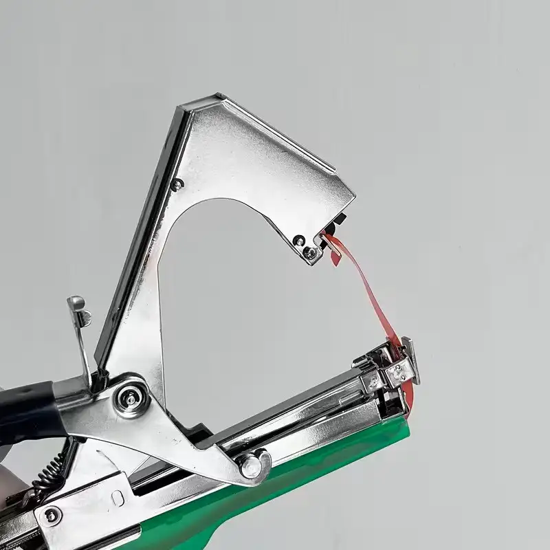 Aparat legat vita de vie+ 20 role si 10.000 de capse+manusi de gradina CADOU